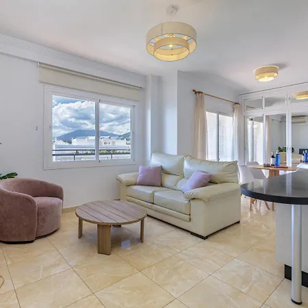 Beachfront With Twin Beds Appartement